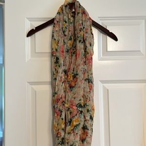 Women’s Beautiful Floral Infinity Wrap/Scarf